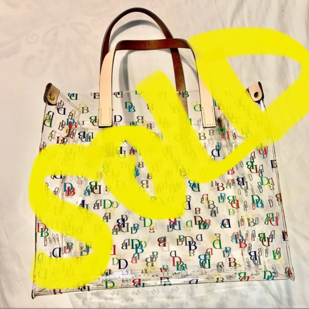 Dooney and Bourke clear shopper tote bag! NWOT.